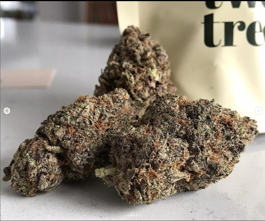 Photo of our Terple weed taken by reviewer LuckyHazard94