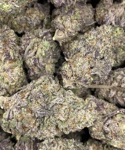 Dairy Queen is an evenly balanced hybrid that is a cross between Cheese and Space Queen strains.