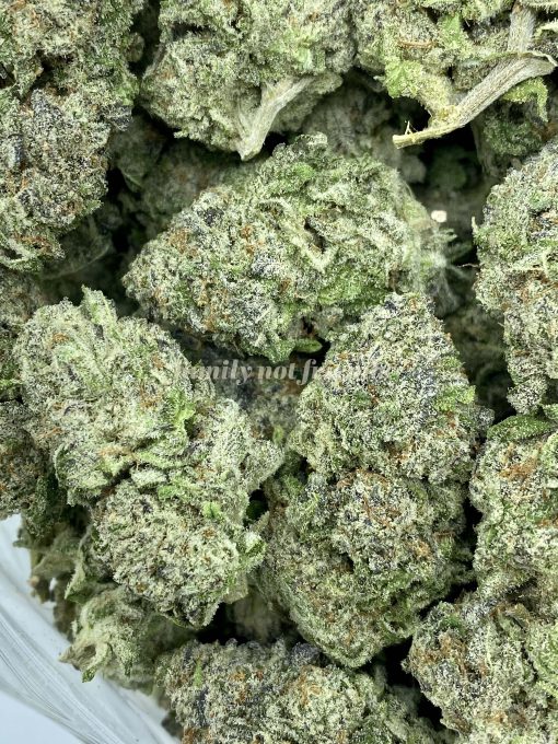 Khalifa Mints, an 80% indica-dominant hybrid strain, is the result of crossing Khalifa Kush and The Menthol strains.